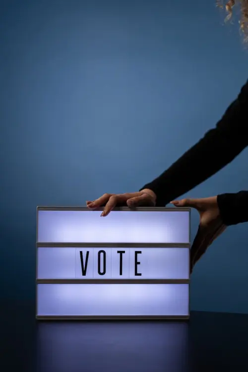 Bolzano, il 7 maggio la presentazione di Politika 2026