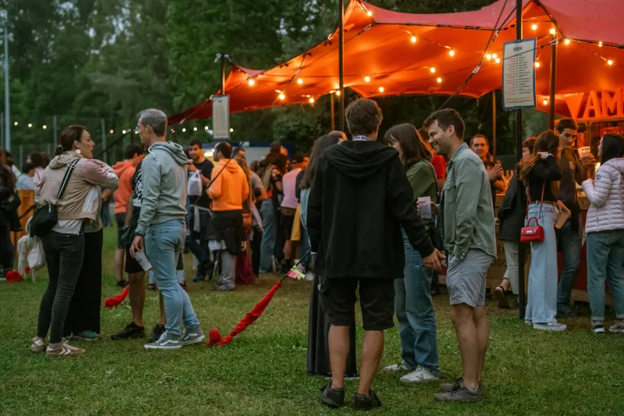Bolzano, The Spring Party porta giovani e volontariato al parco