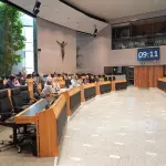 Consiglio provinciale di Bolzano: approvate mozione sul teleriscaldamento e voto sui periodi di cura