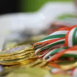 Bolzano celebra Alester: medaglia d’onore per il titolo mondiale nella danza sportiva